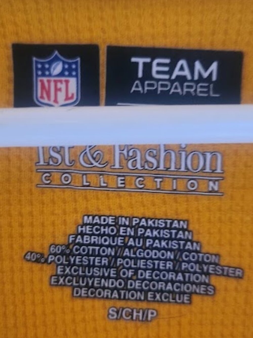 Official NFL Team Green Bay Packers Softball V-Neck | Gold | Like New | Size S - Picture 3 of 5